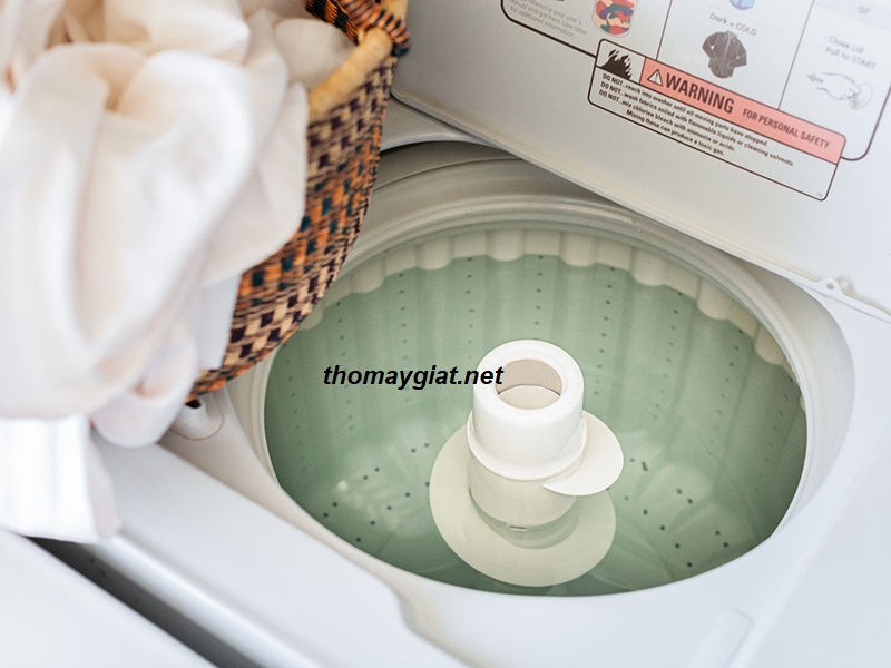 Vì sao máy giặt Ariston không vào nước